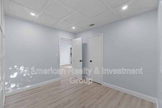 Building Photo - 19 Eglin St