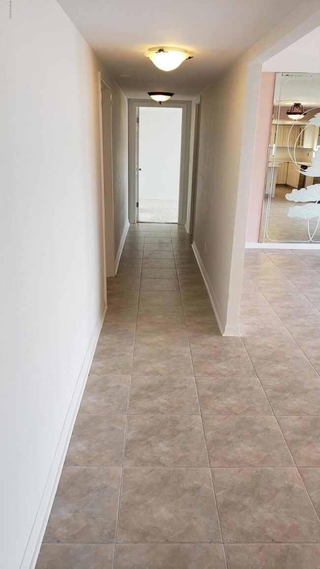 Building Photo - 3000 N Atlantic Ave