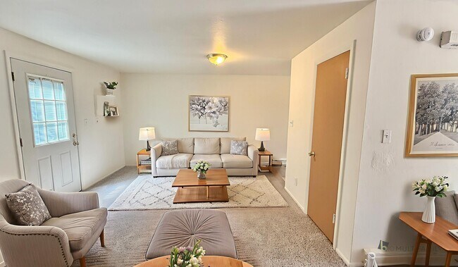 Upham Living Room - 3650 Upham