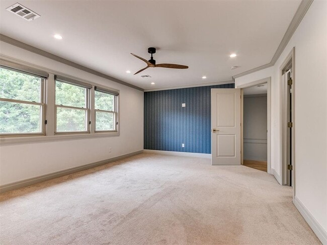 Building Photo - 1201 Glenbrook Dr