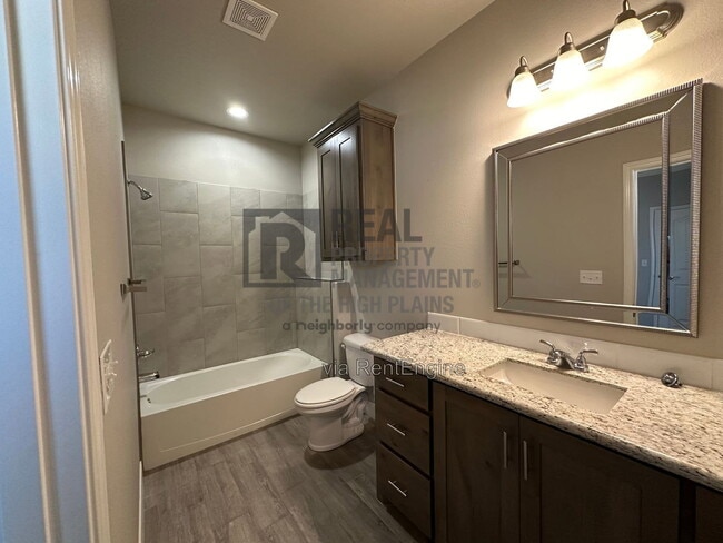 Building Photo - 7604 Crestline Dr
