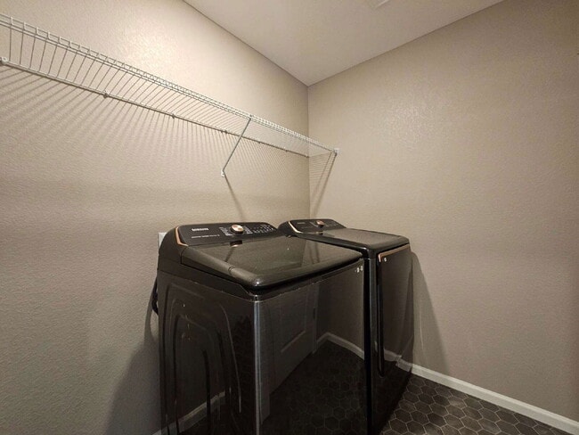 Building Photo - 17576 Rose Heath Ln