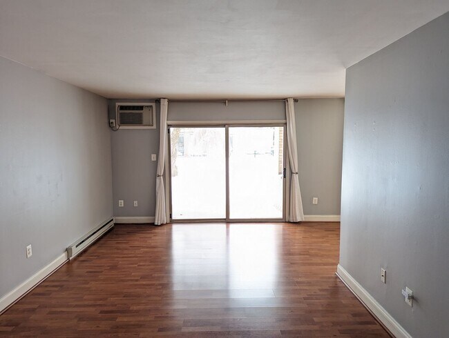 Primary Photo - Two bedroom first floor condo in Jefferson...