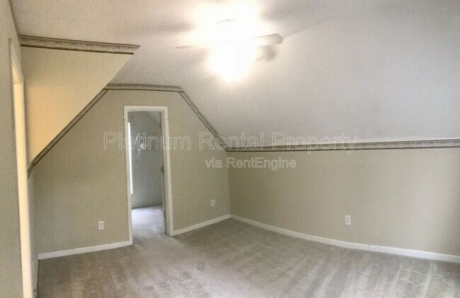 Building Photo - 1020 Twin Brook Ct NW