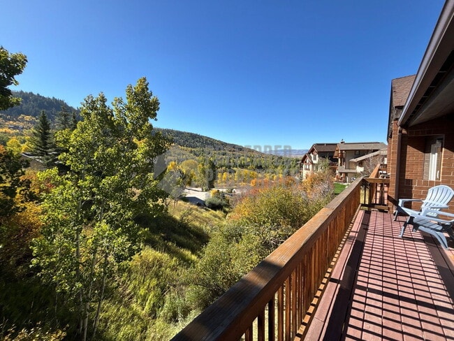 Building Photo - 2930 Alpenglow Way