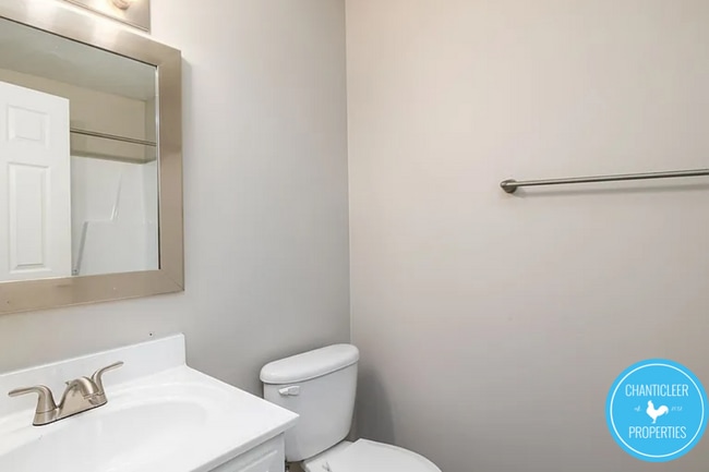 Building Photo - 1041 W Barton St