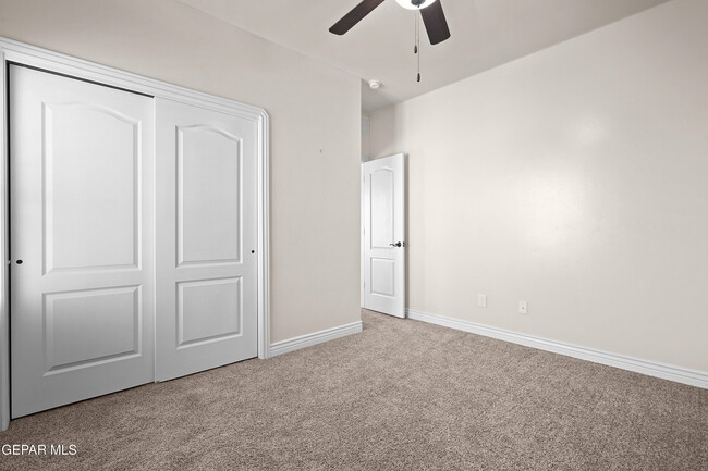 Building Photo - 12333 Desert Dove Ave