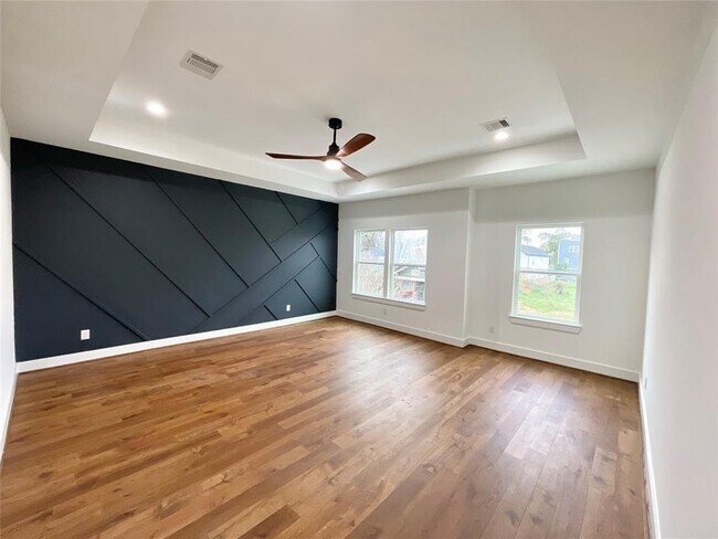 Building Photo - 3038 Webster St