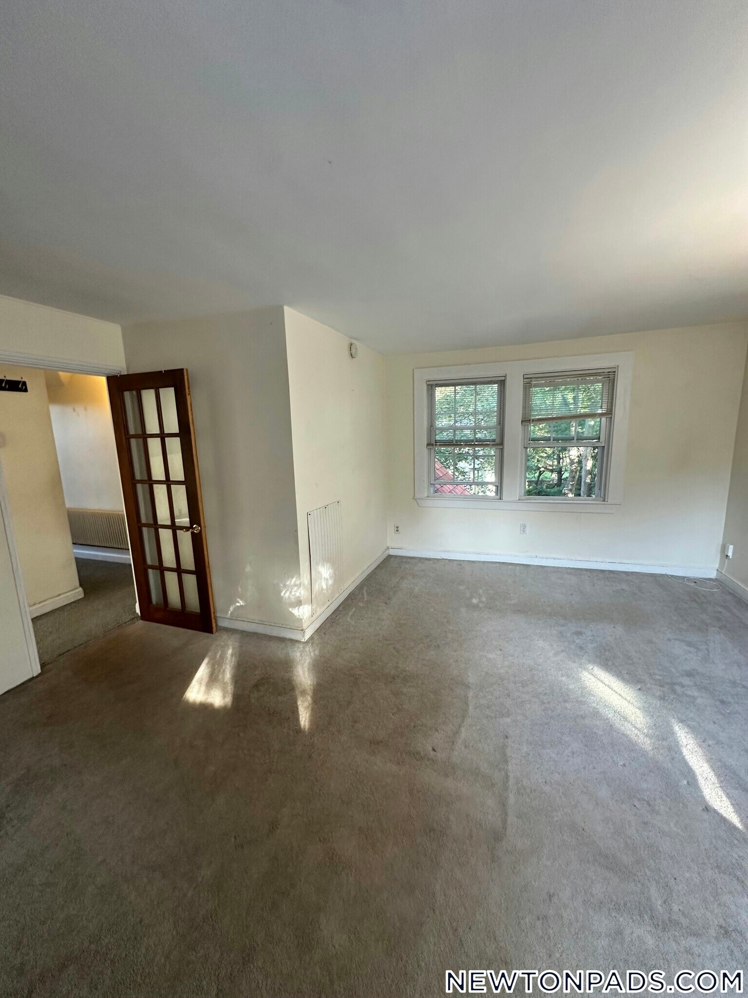 Building Photo - 256 Lowell Ave