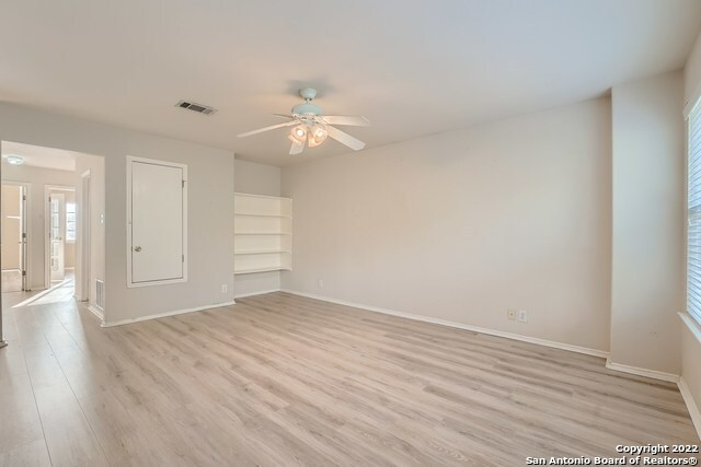 Building Photo - 11200 Woodridge Forest