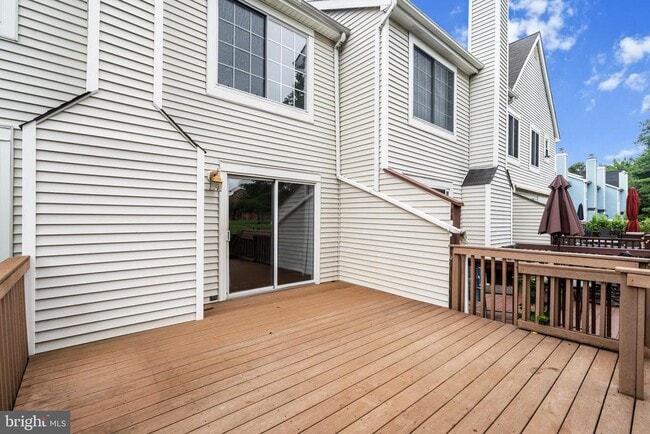 Building Photo - 73 Crickhollow Ct