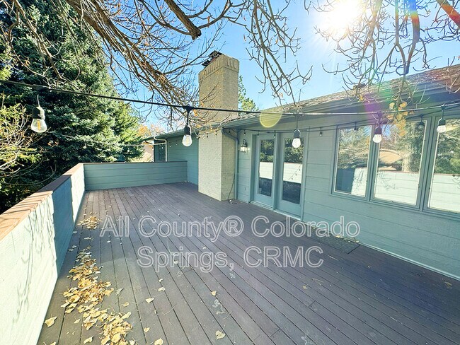 Building Photo - 460 Wintery Cir N