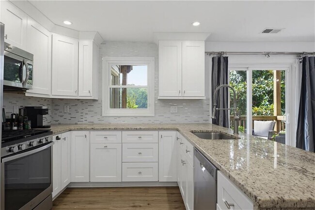 Building Photo - 279 Quail Run