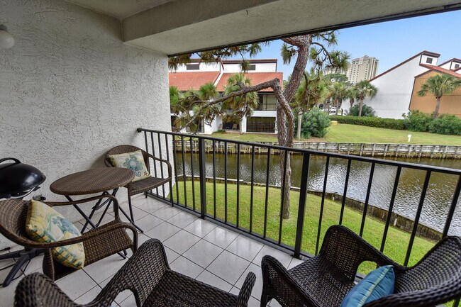 Building Photo - 11222 Hutchison Blvd