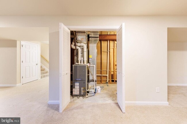 Building Photo - 9402 Pep Rally Ln