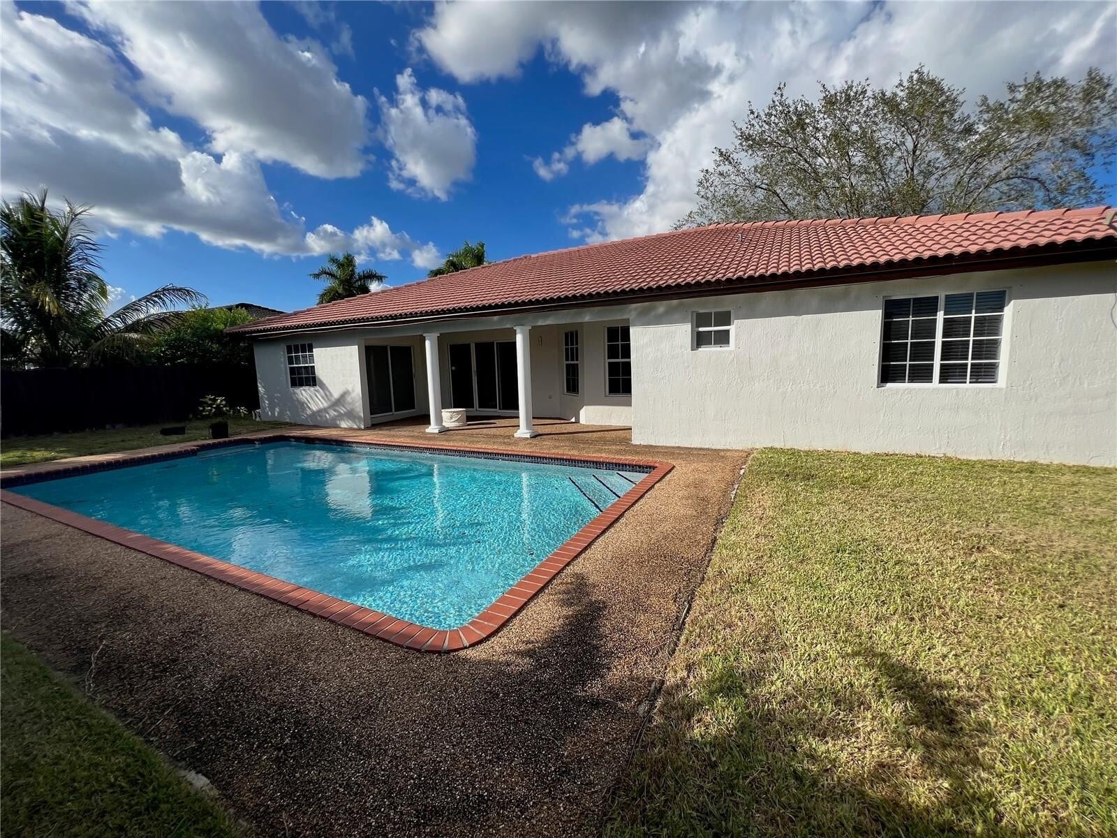 Building Photo - 15434 SW 168th Ter