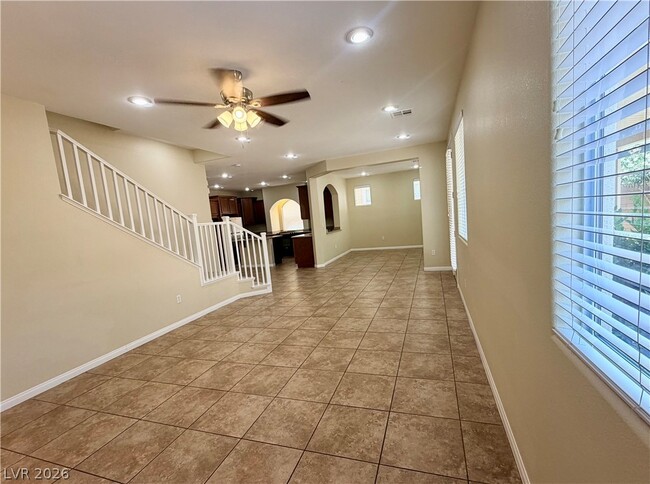 Building Photo - 7312 W Mesa Vista Ave