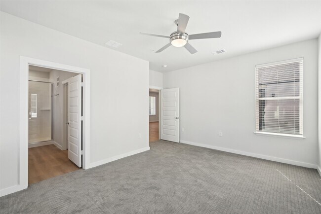 Building Photo - 3651 S Custer Rd