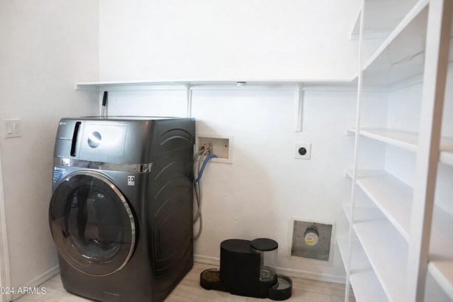 2 in 1 washer dryer in kitchen pantry - 66 E Saddle Way