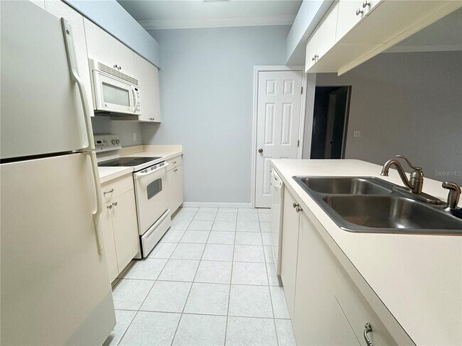 Building Photo - 1202 Eagle Pond Dr