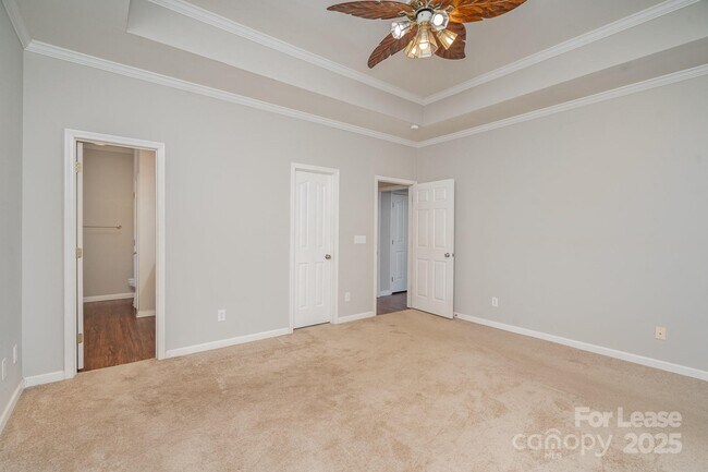 Building Photo - 10010 Gladwick Ct