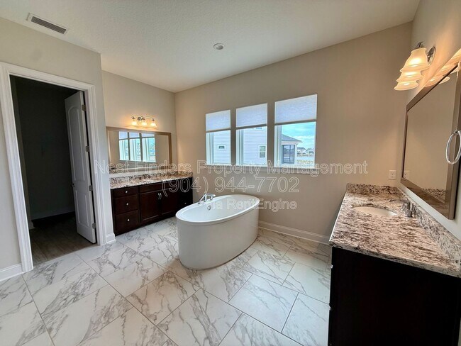 Building Photo - 194 Snowbell Ct