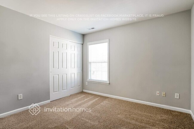 Building Photo - 219 Coalyard Dr