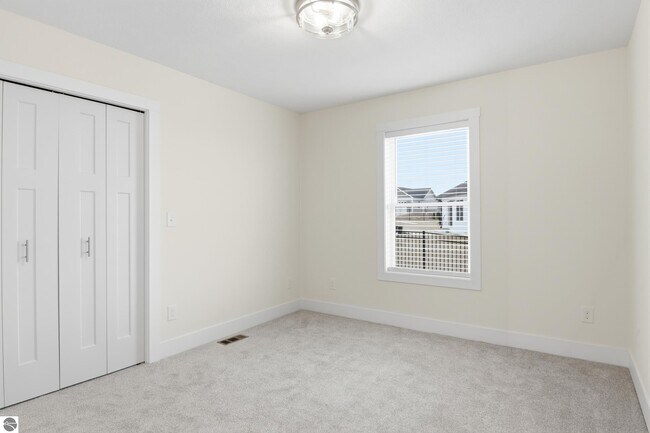 Building Photo - 4499 La Marche Cir