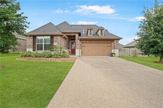 Building Photo - 2711 Talsworth Dr