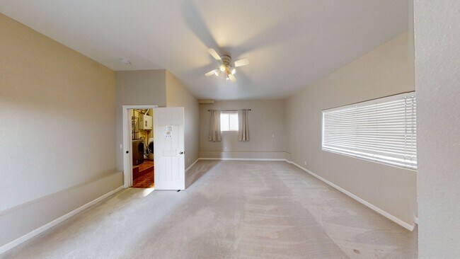 Building Photo - HUGE 10BR House on Montezuma!! - Large Private Parking Lot & Courtyard! - Right Next to Campus (L...