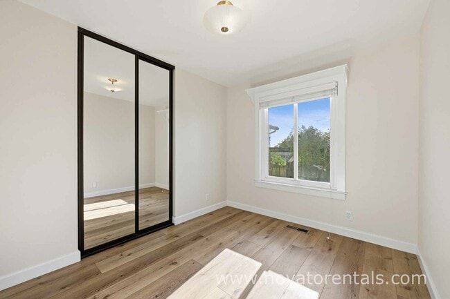 Building Photo - 40 Martinez Ct