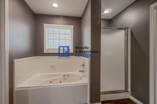 Building Photo - 3 Bed/2 Bath Home in Pearl