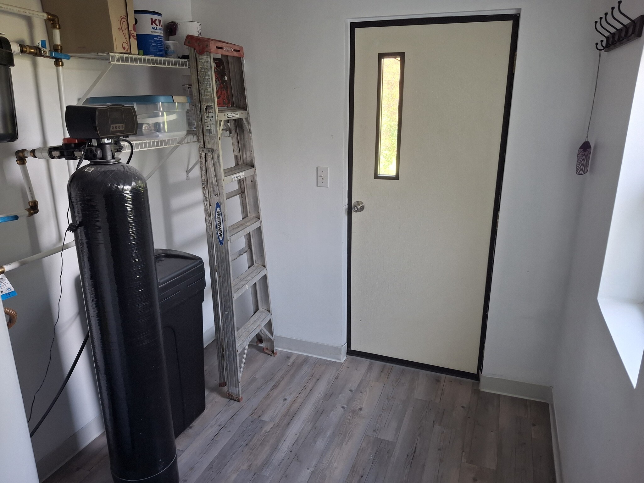 Additional back utility room - 3361 Coykendall Rd