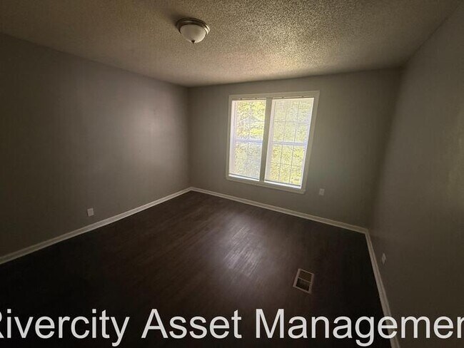 Building Photo - A Must See In Frayser!!!!!! Section 8 Welc...