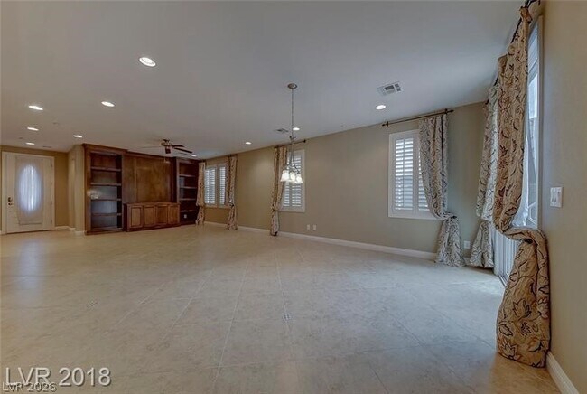 Building Photo - 3144 Whitfeild Ave