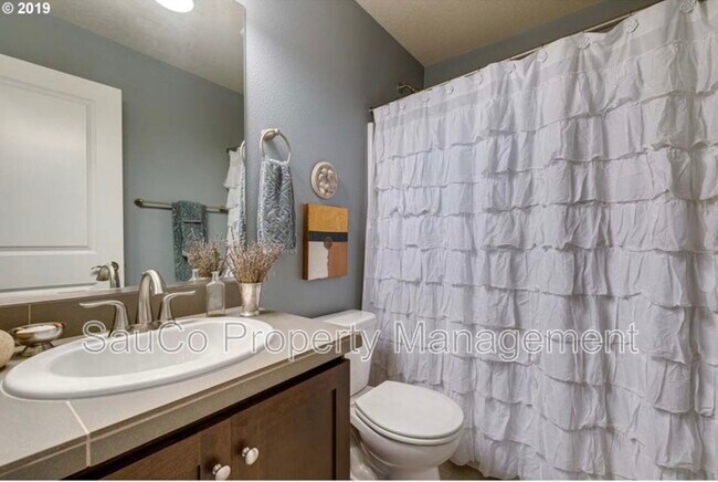 Building Photo - 175 NE 80th Ave