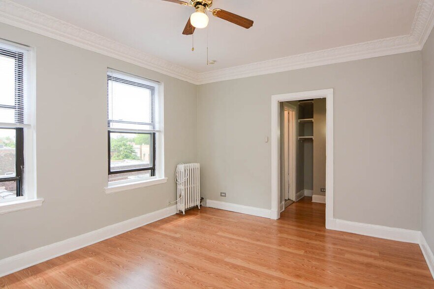 Building Photo - 3824 N Fremont