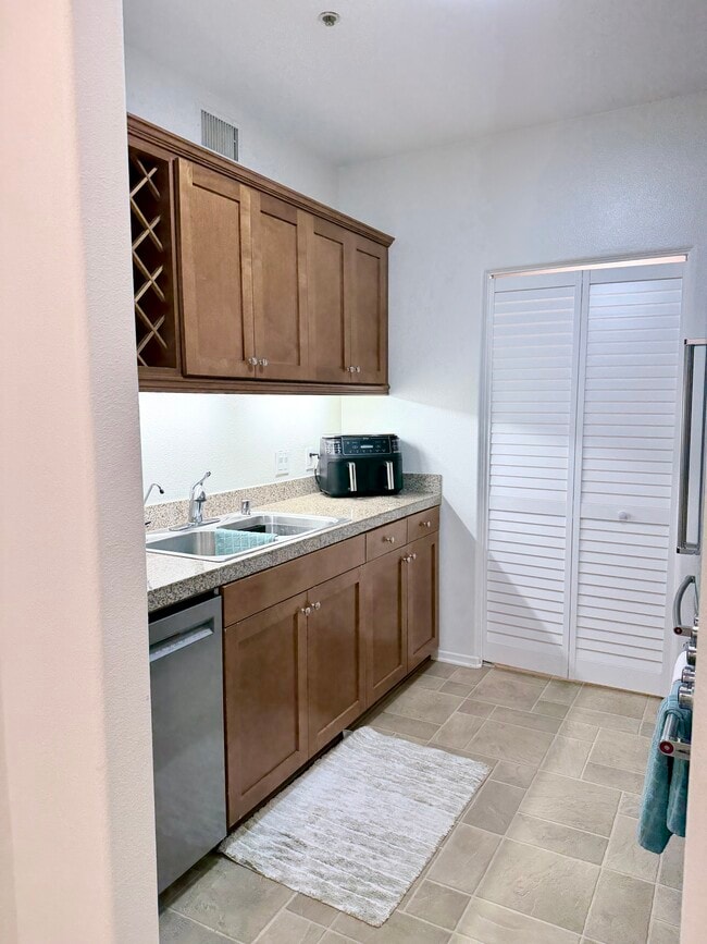 Building Photo - 3414 Watermarke Pl