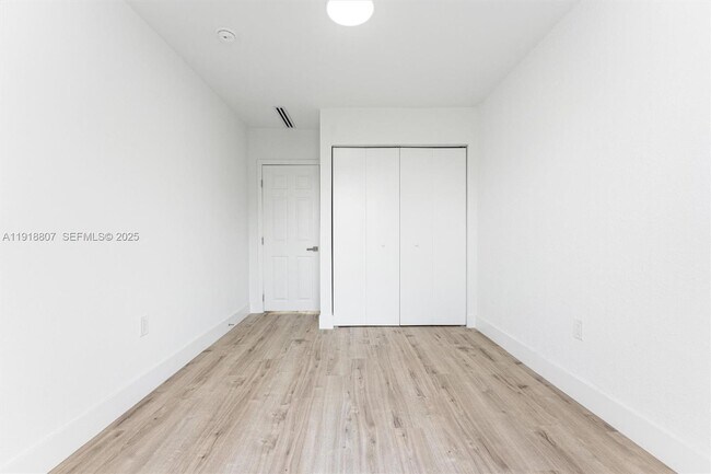 Building Photo - 9720 NW 24th Pl