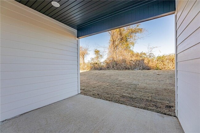 Building Photo - 1408 SW Casuarina Dr