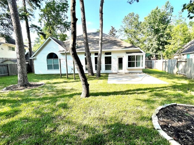 Building Photo - 71 E Hobbit Glen Dr