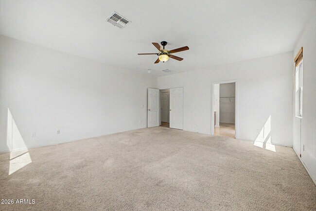 Building Photo - 3119 W Pleasant Ln