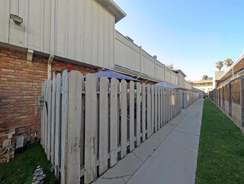 Building Photo - Valleyheart