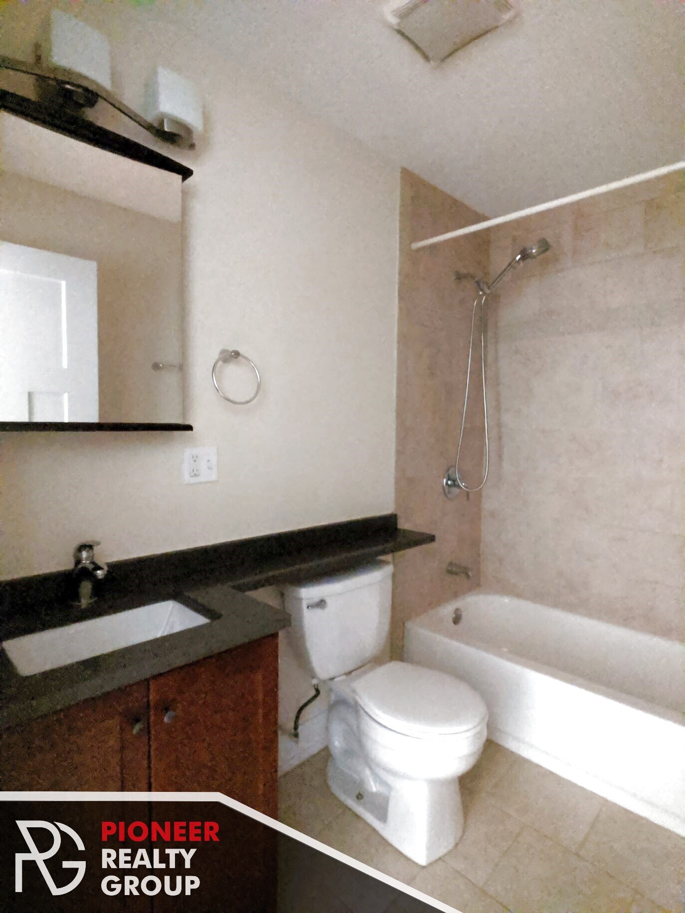 Building Photo - 537 W Arlington Pl