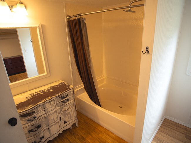 Building Photo - 20499 Dabbs North Rd