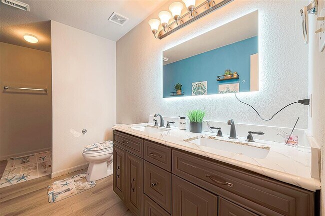 Building Photo - 3042 Crestbrook Bend Ln