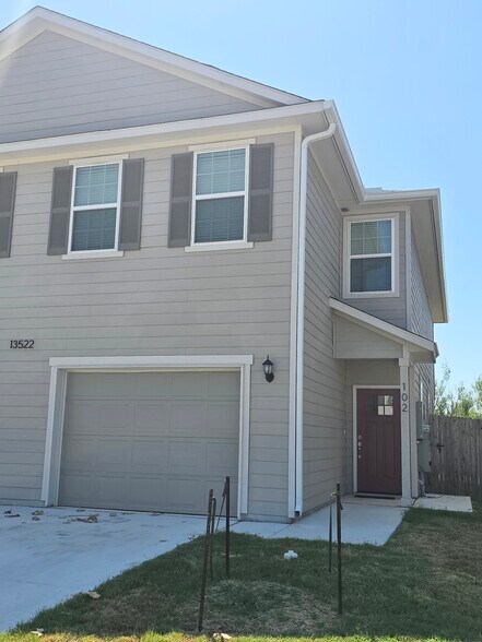 Building Photo - 13522 Tulipwood Nook