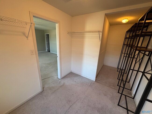 Building Photo - 3590 Avalon Lake Dr SW