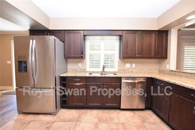 Building Photo - 2626 Nevada Rd
