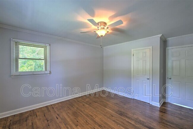 Building Photo - 119 Windemere Dr